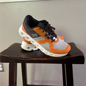 On Running cloudrunner running shoes